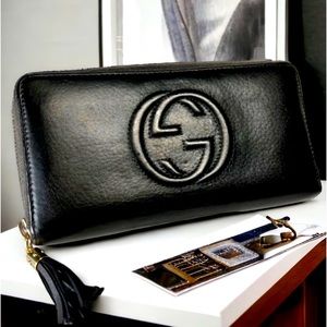 Authentic‼️ Gucci SOHO zippy wallet black Ladies. GG logo.